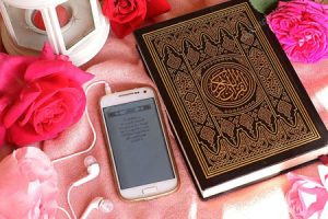 ثواب گوش دادن به قرآن